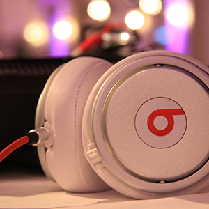 beats-headphone