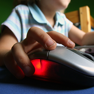 kids-internet-facebookjpg
