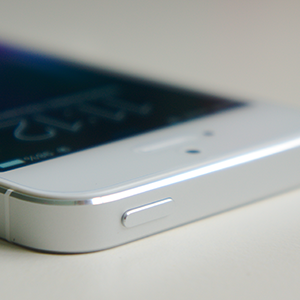 IPhone_5S_power_button