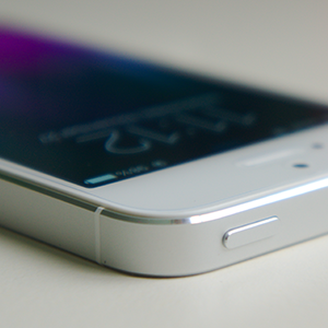 IPhone_5S_power_button