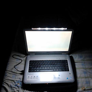 1348940258_442513547_1-Pictures-of--Laptop-illuminate