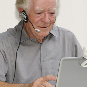 webcam_headset_laptop_notebook_old_man_0