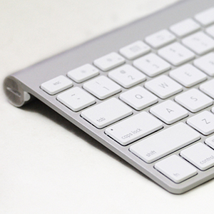 Apple-Bluetooth-Wireless-Keyboard