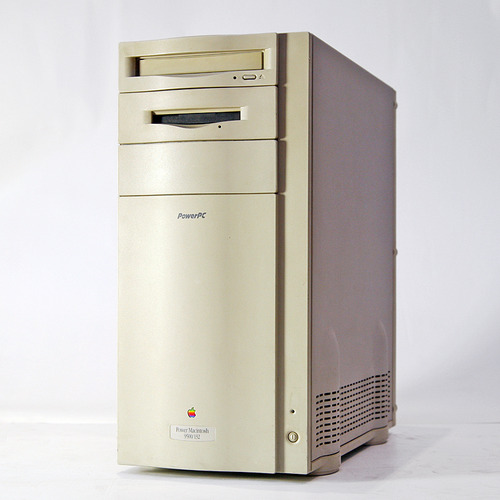PowerMac_9500_132_front