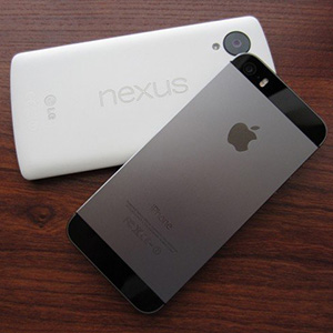 nexus-and-iphone-650x482