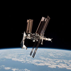 557355main_iss027e036710_1600_1600-1200