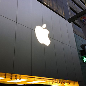 iPhone50921Ginza-01