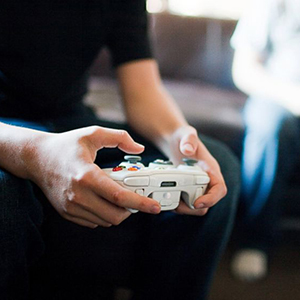 GTY_video_game_playing_jef_131211_16x9_992