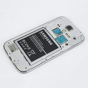Galaxy-S4-battery