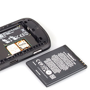 highres-nokia-pureview-808-battery_1342080640