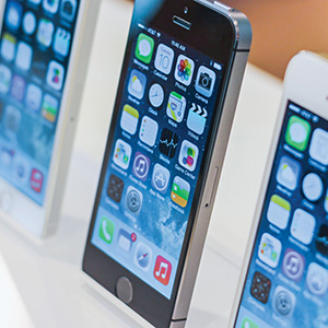 iOS_7_features_-_on_iPhone_5s